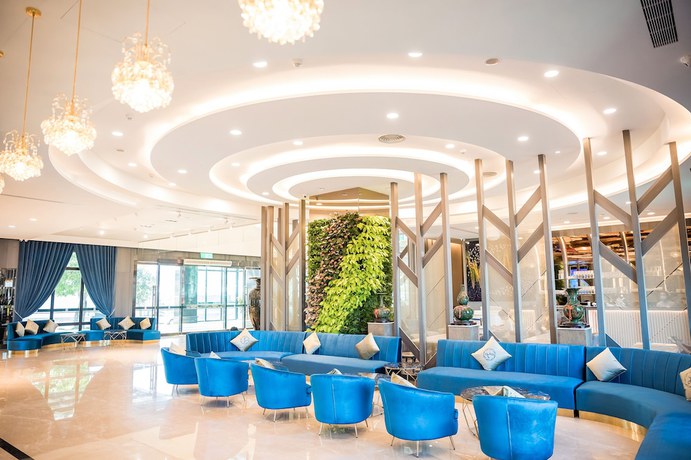 Imagen de los interiores del Hotel Grand Hotel Lili. Foto 20