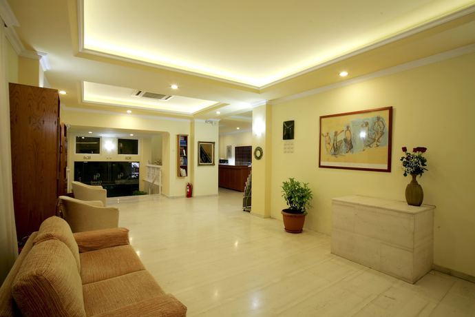 Imagen de los interiores del Hotel Grand Hotel Loutraki. Foto 14