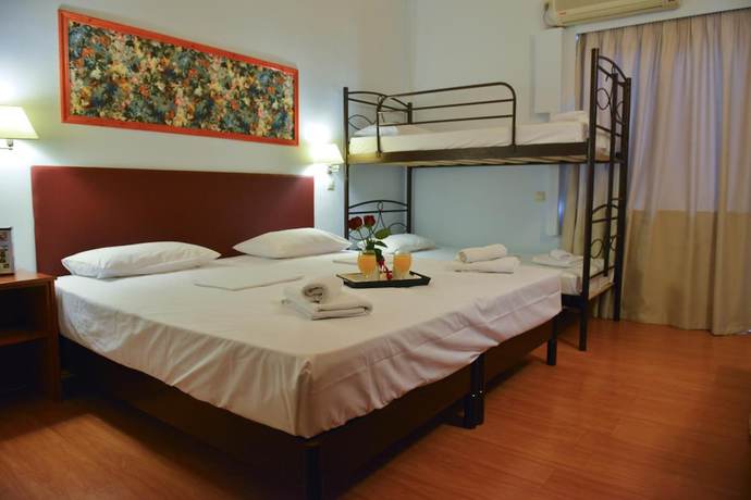 Imagen de la habitación del Hotel Grand Hotel Loutraki. Foto 10