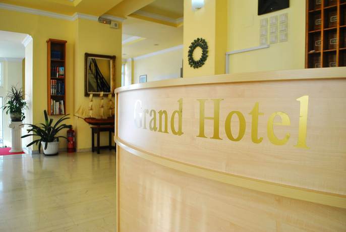 Imagen de los interiores del Hotel Grand Hotel Loutraki. Foto 20