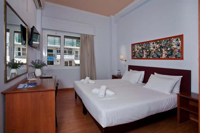 Imagen de la habitación del Hotel Grand Hotel Loutraki. Foto 13