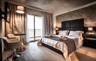 Imagen del bar/restaurante del Hotel Grand Hotel Ma and Ma Resort. Foto 2