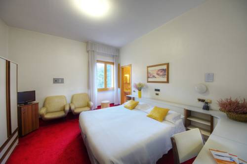 Imagen de la habitación del Hotel Grand Hotel Milano. Foto 3