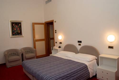 Imagen de la habitación del Hotel Grand Hotel Milano. Foto 10