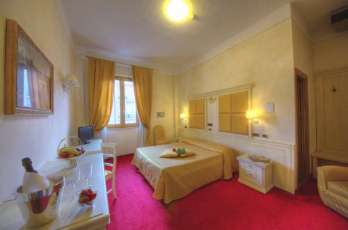 Imagen de la habitación del Hotel Grand Hotel Milano. Foto 14