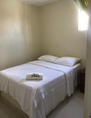 Imagen de la habitación del Hotel Grand Hotel Mirador Sur. Foto 5