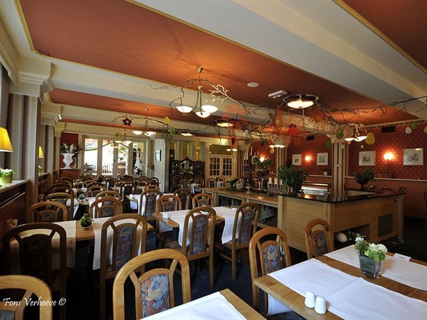 Imagen del bar/restaurante del Hotel Grand Hotel Monopole. Foto 2