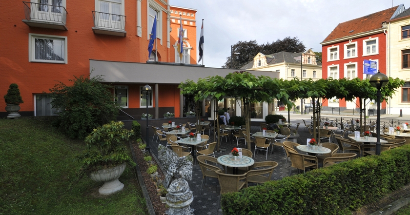 Imagen de los exteriores del Hotel Grand Hotel Monopole. Foto 5