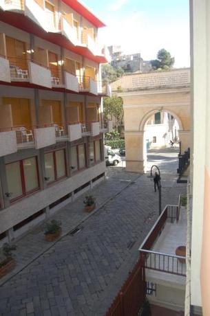 Imagen general del Hotel Grand Hotel Moroni. Foto 5