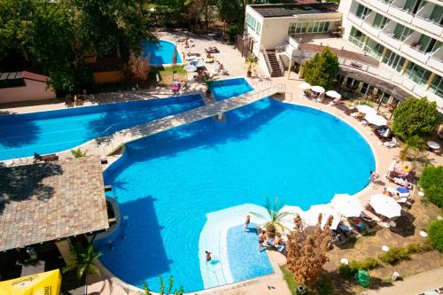 Imagen general del Hotel Grand Hotel Nirvana - All Inclusive. Foto 11