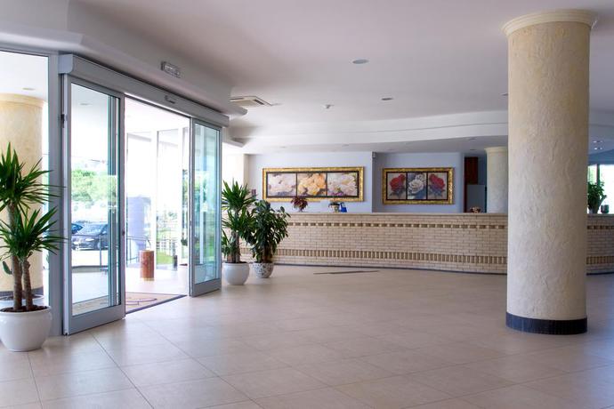 Imagen de los interiores del Hotel Grand Hotel Olivier Prince. Foto 9