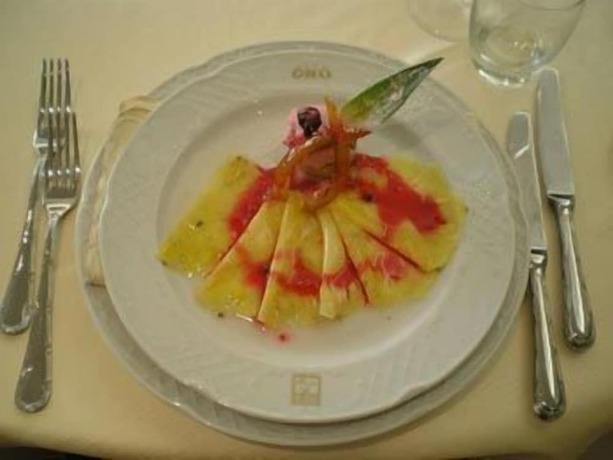 Imagen del bar/restaurante del Hotel Grand Hotel Osman. Foto 5