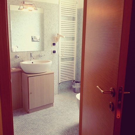 Imagen de la habitación del Hotel Grand Hotel Pacl&agrave;. Foto 7