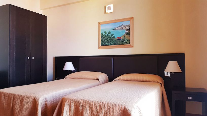 Imagen de la habitación del Hotel Grand Hotel Pacl&agrave;. Foto 8