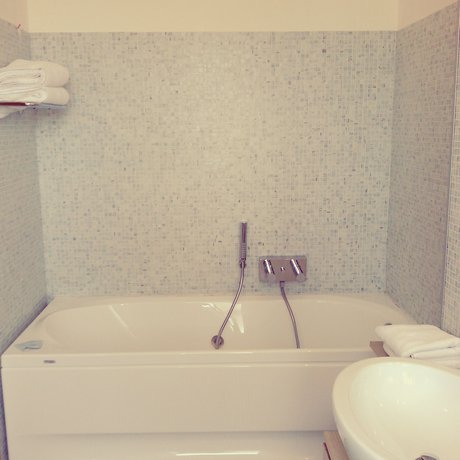 Imagen de la habitación del Hotel Grand Hotel Pacl&agrave;. Foto 9