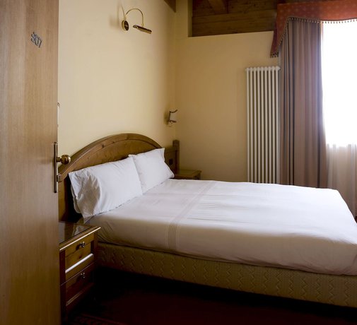 Imagen de la habitación del Hotel Grand Hotel Paradiso. Foto 9