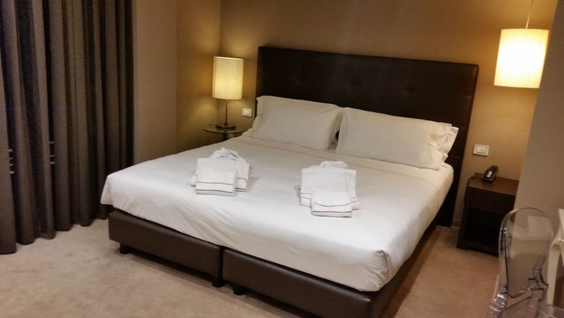 Imagen de la habitación del Hotel Grand Hotel Paradiso. Foto 15