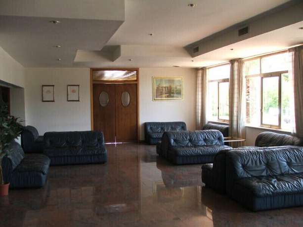 Imagen de los interiores del Hotel Grand Hotel Pavone. Foto 20