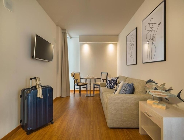 Imagen de la habitación del Hotel Grand Hotel Pietra Ligure. Foto 13