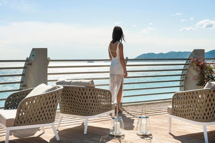 Imagen de los exteriores del Hotel Grand Hotel Pietra Ligure. Foto 15