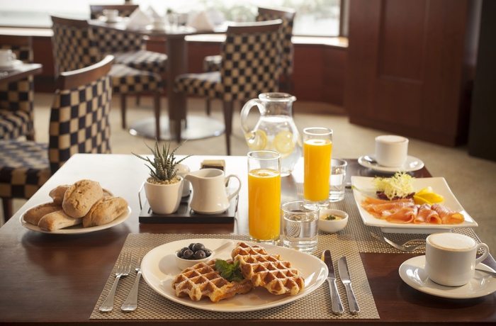 Imagen del bar/restaurante del Hotel Grand Hotel Prague Towers - Czech Leading Hotels. Foto 2