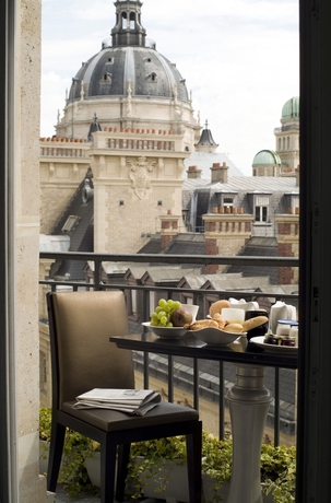 Imagen de la habitación del Hotel Grand Hotel Saint Michel. Foto 11