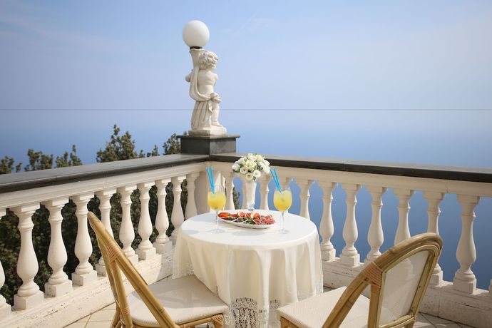 Imagen de los exteriores del Hotel Grand Hotel Sant\'Orsola. Foto 15