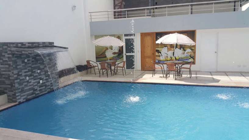 Imagen de la piscina del Hotel Grand Hotel Santander. Foto 16