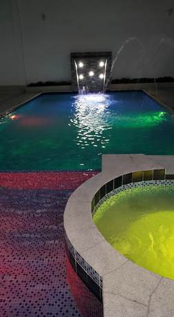 Imagen de la piscina del Hotel Grand Hotel Santander. Foto 18