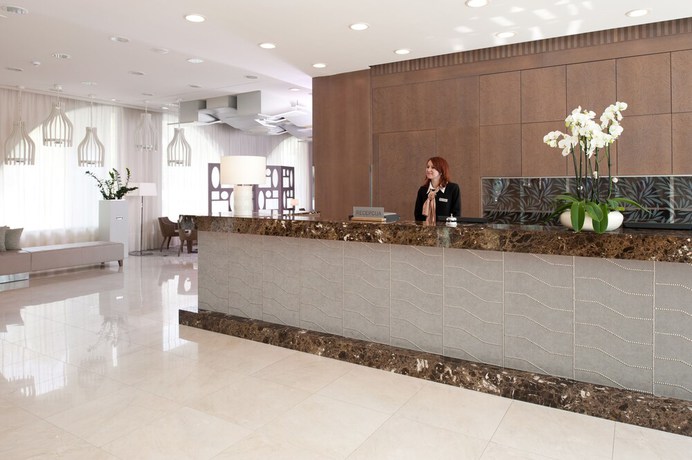 Imagen de los interiores del Hotel Grand Hotel Sava Superior. Foto 19