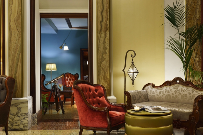 Imagen de los interiores del Hotel Grand Hotel Savoia. Foto 9