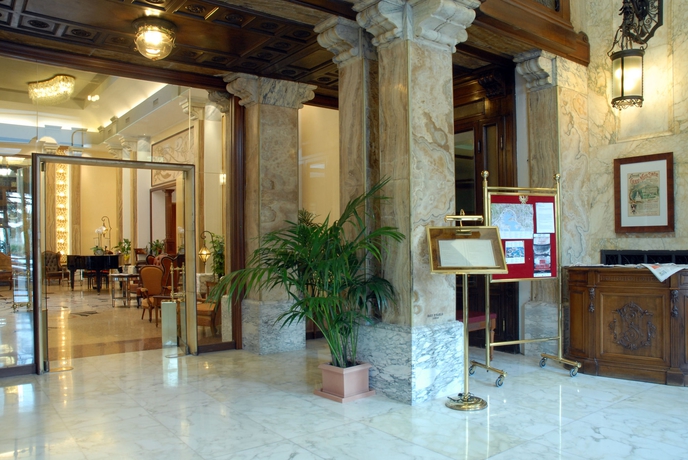 Imagen de los interiores del Hotel Grand Hotel Savoia. Foto 10