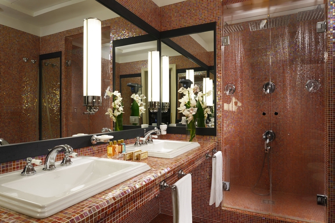 Imagen de la habitación del Hotel Grand Hotel Savoia. Foto 4