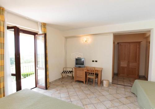 Imagen de la habitación del Hotel Grand Hotel Selinunte. Foto 19