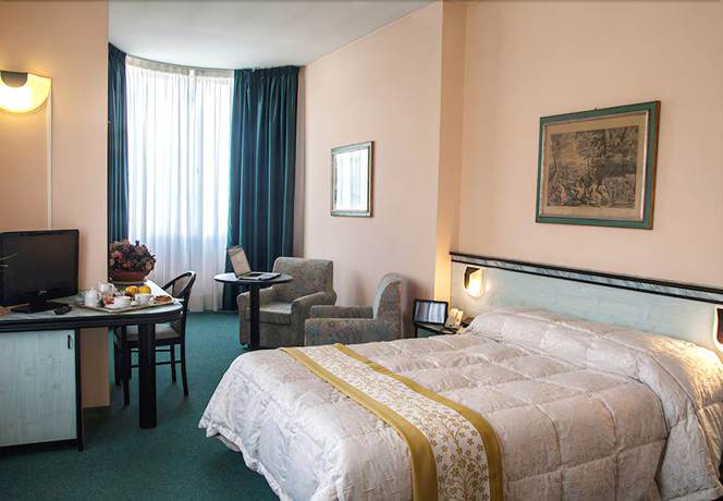 Imagen de la habitación del Hotel Grand Hotel Serre. Foto 12