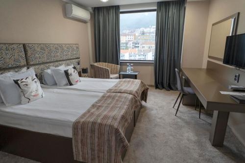 Imagen de la habitación del Hotel Grand Hotel Shumen. Foto 6