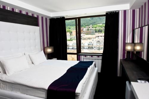 Imagen de la habitación del Hotel Grand Hotel Shumen. Foto 10