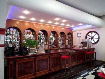 Imagen del bar/restaurante del Hotel Grand Hotel Sierra de la Ventana. Foto 2