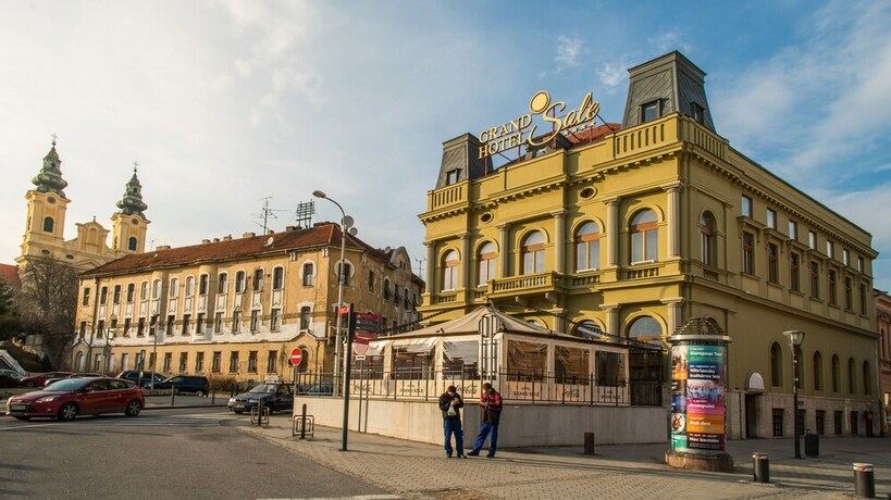 Imagen de los exteriores del Hotel Grand Hotel Sole. Foto 28