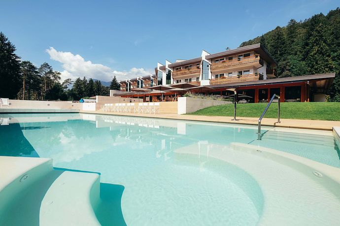 Imagen de la piscina del Hotel Grand Hotel Terme Di Comano. Foto 19