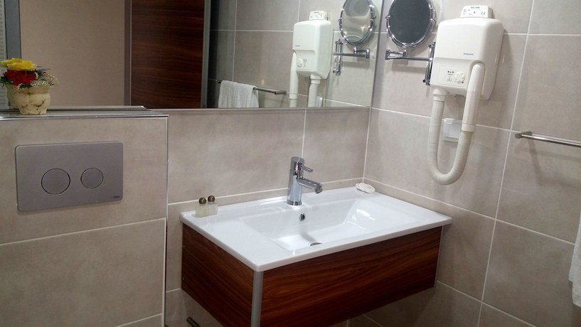 Imagen de la habitación del Hotel Grand Hotel Terme, Kırşehir. Foto 6