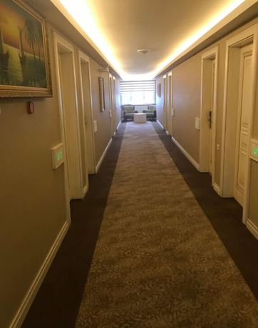 Imagen de los interiores del Hotel Grand Hotel Tesk. Foto 13