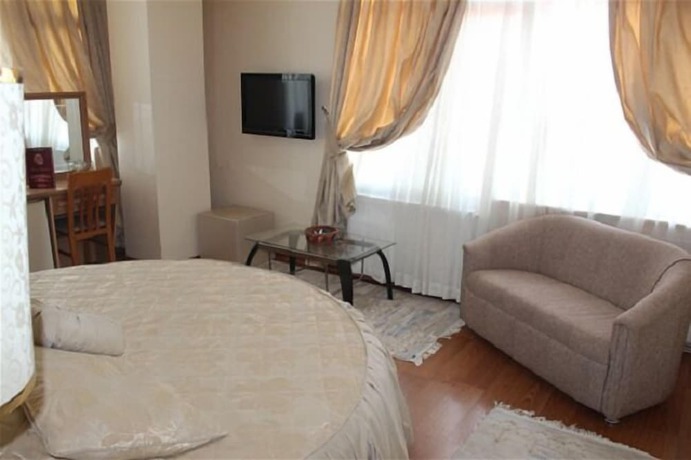 Imagen de la habitación del Hotel Grand Hotel Tesk. Foto 8