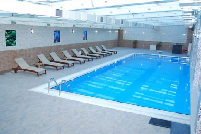 Imagen de la piscina del Hotel Grand Hotel Tesk. Foto 17