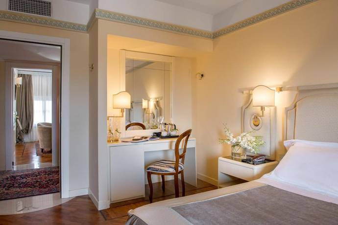Imagen de la habitación del Hotel Grand Hotel Tettuccio. Foto 4