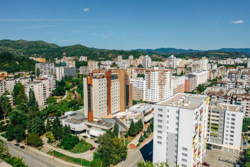 Imagen general del Hotel Grand Hotel Tuzla. Foto 15