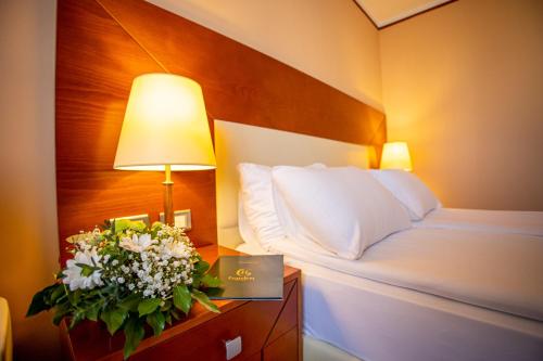 Imagen de la habitación del Hotel Grand Hotel Tuzla. Foto 19
