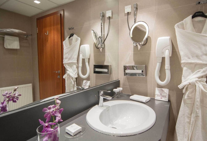 Imagen de la habitación del Hotel Grand Hotel Union Eurostars. Foto 11