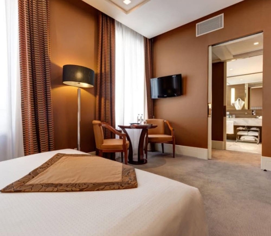 Imagen de la habitación del Hotel Grand Hotel Via Veneto. Foto 14