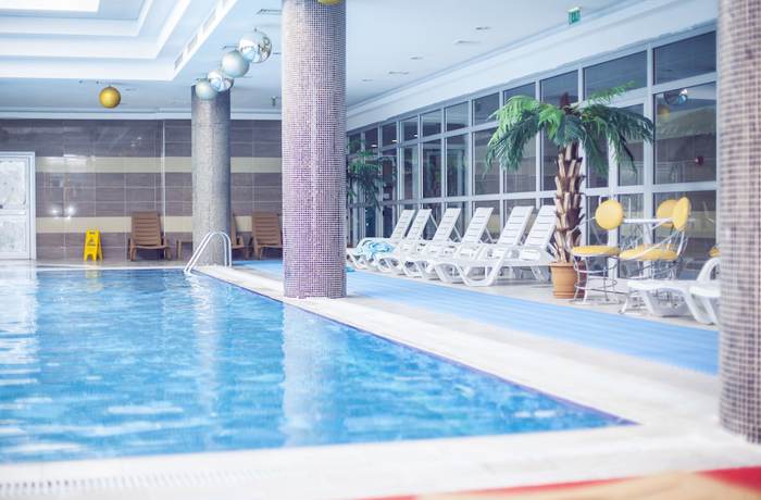 Imagen de la piscina del Hotel Grand Hotel Victory. Foto 19